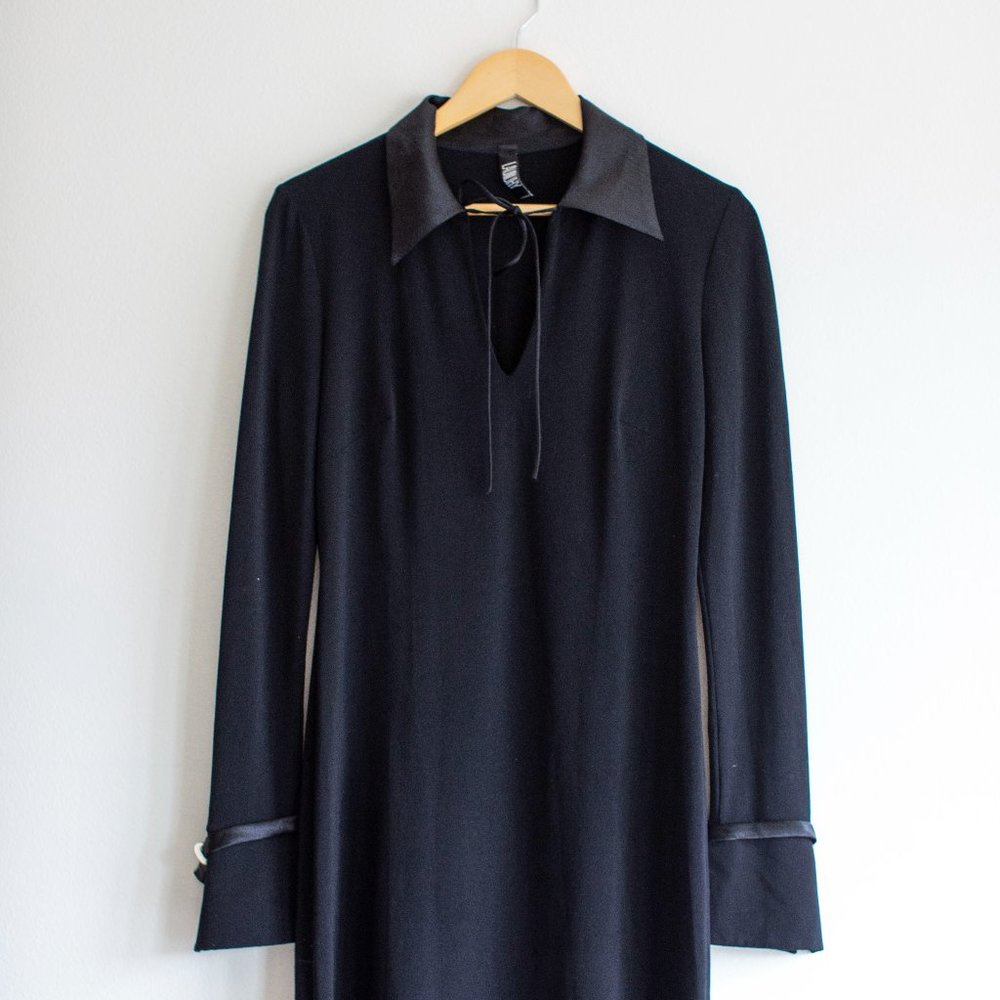 Very Flattering Little Black Dress, Laundry by Shelli Segal, Size 8